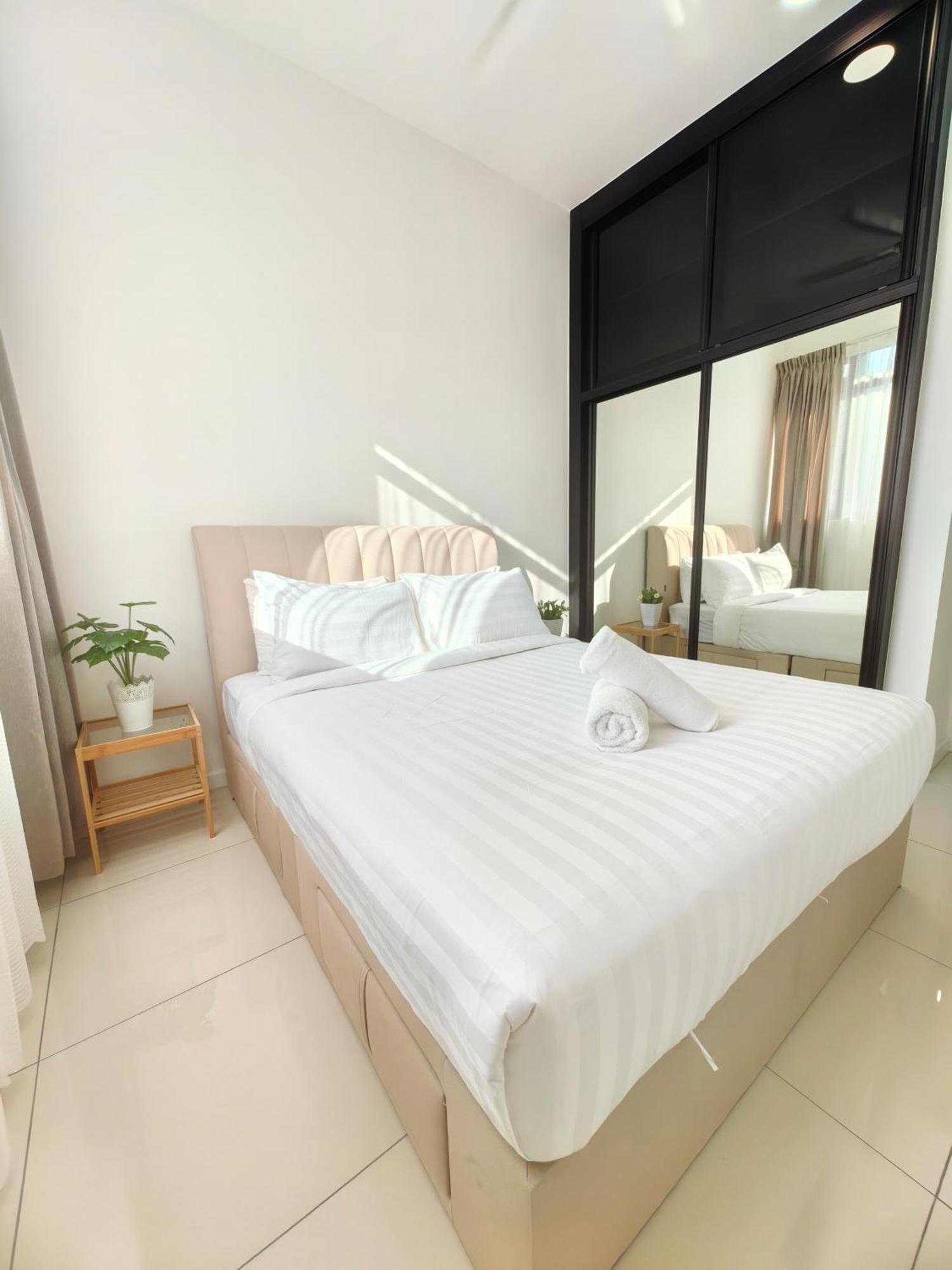 Chambers Residence Klcc Service Suites Kuala Lumpur Luaran gambar